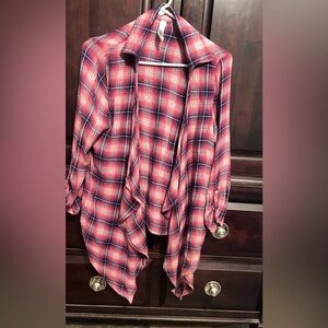 Aeropostale Pink Navy Plaid Flannel Long Sleeve Hi Lo Hem